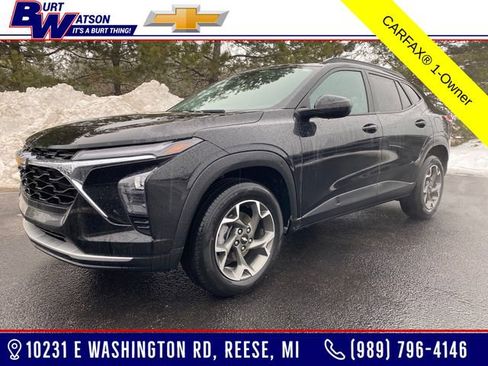 Used 2024 Chevrolet Trax LT w/ Driver Confidence Package image 1