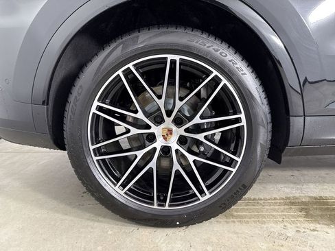 New 2026 Porsche Cayenne image 16
