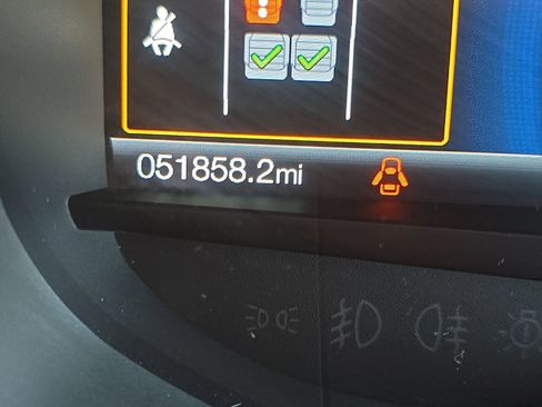 Certified 2022 Ford Edge SE image 14