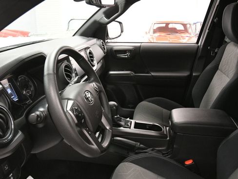 Used 2023 Toyota Tacoma TRD Sport w/ Advanced Technology Package AWD/4WD image 19