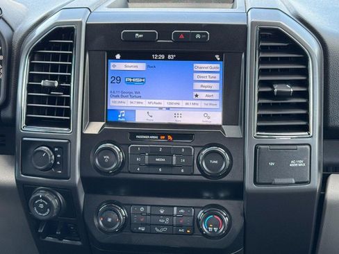 Used 2019 Ford F150 XLT w/ Equipment Group 302A Luxury AWD/4WD image 13