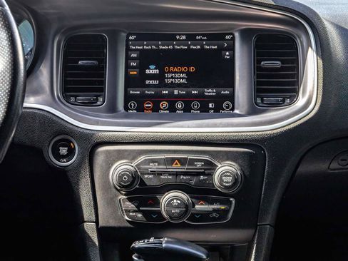 Used 2019 Dodge Charger GT w/ Blacktop Package RWD image 15