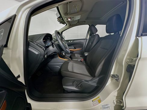 Used 2021 Ford EcoSport SE w/ SE Appearance Package image 13