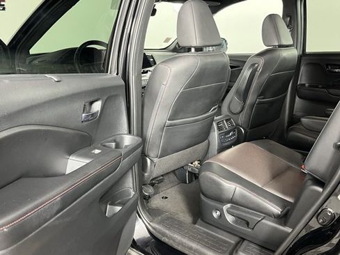 Used 2020 Honda Pilot Black Edition image 25