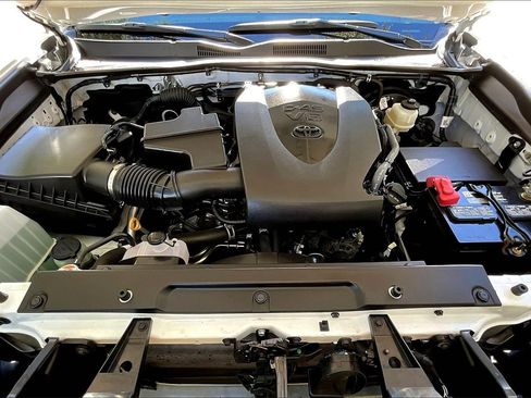 Used 2023 Toyota Tacoma SR image 27