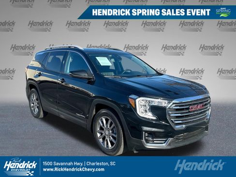 Used 2022 GMC Terrain SLT w/ LPO, Floor Liner Package image 1