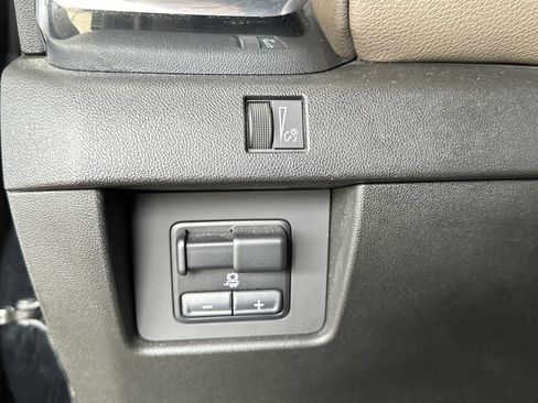 Certified 2023 GMC Canyon Denali image 25