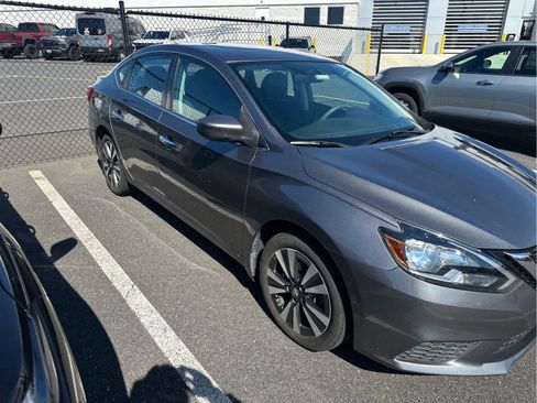 Used 2019 Nissan Sentra SV w/ Special Edition Package image 2