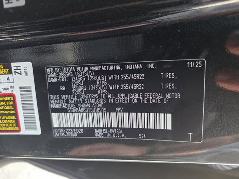 New 2026 Lexus TX 500h AWD image 32