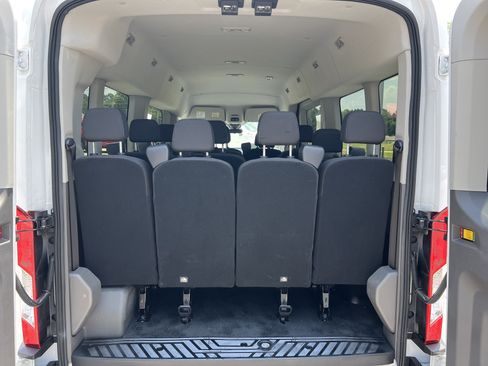 Used 2022 Ford Transit 350 XLT RWD image 18