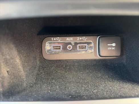 Used 2019 Jeep Grand Cherokee Limited w/ Luxury Group II image 21