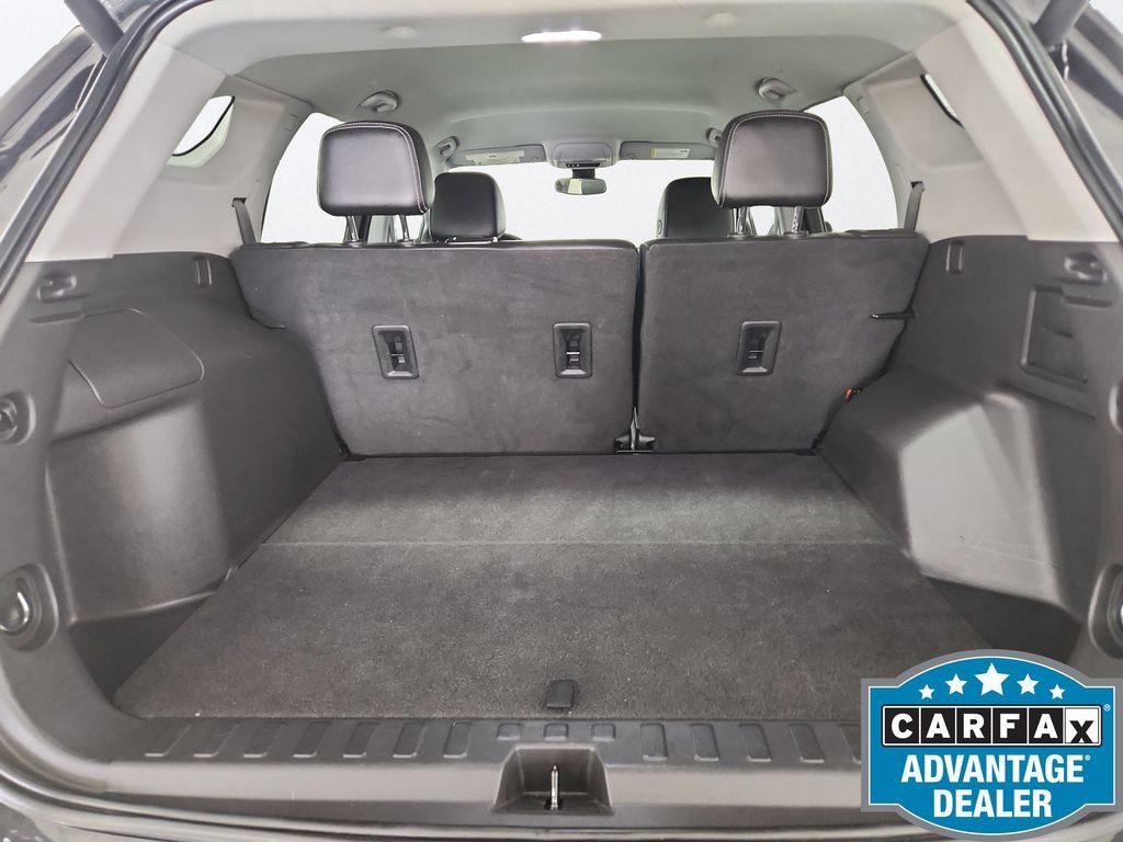 Used 2023 GMC Terrain SLT w/ Infotainment Package II AWD/4WD image 35