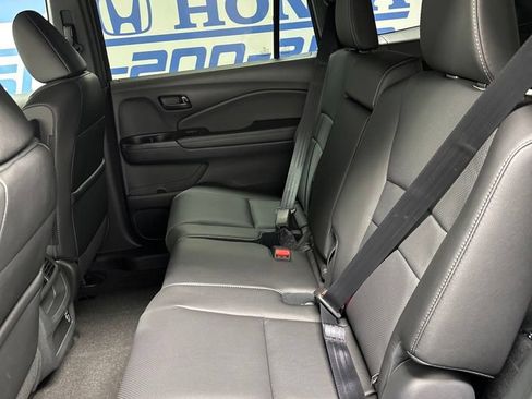 Used 2023 Honda Passport EX-L image 17