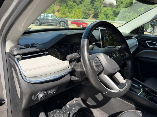 Used 2022 Jeep Compass Limited AWD/4WD image 14