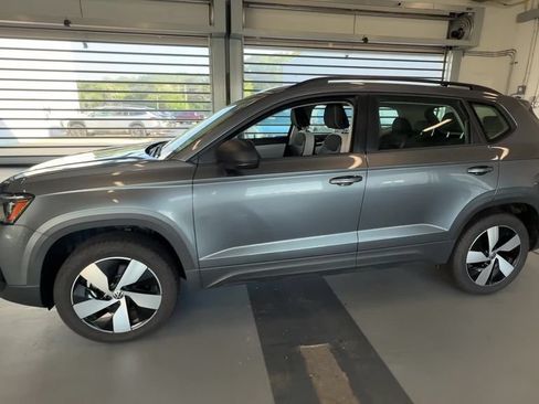 Certified 2025 Volkswagen Taos S AWD/4WD image 16