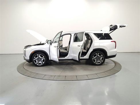 Used 2024 Hyundai Palisade Limited image 12