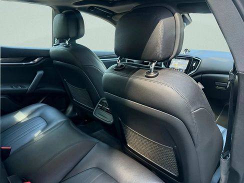 Used 2019 Maserati Ghibli S Q4 image 17