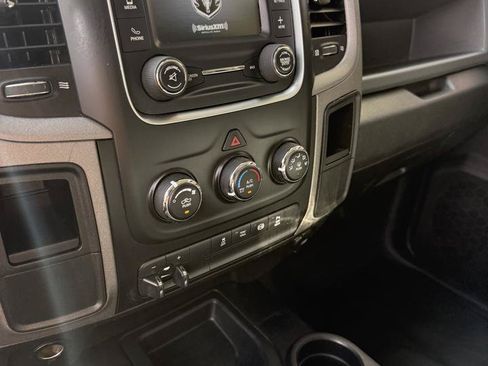 Used 2018 RAM 2500 Tradesman w/ Chrome Appearance Group AWD/4WD image 11