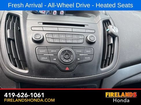 Used 2017 Ford Escape SE w/ SE Cold Weather Package AWD/4WD image 14