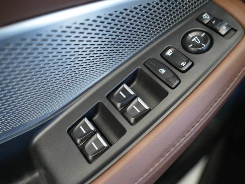 Used 2023 Acura MDX SH-AWD w/ Technology Package image 27