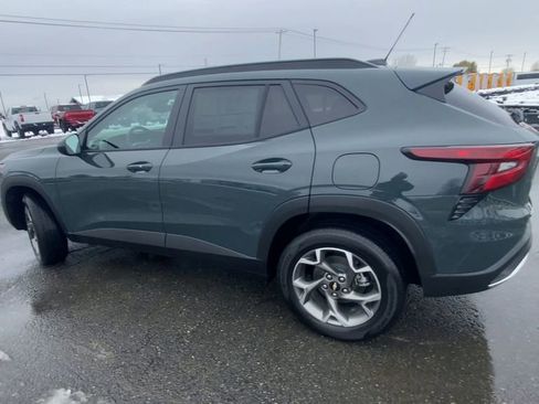 New 2026 Chevrolet Trax LT w/ Driver Confidence Package image 6