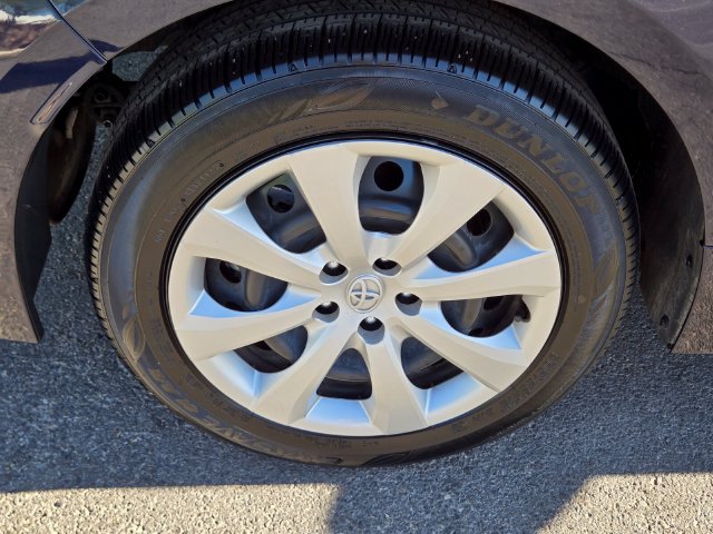 Used 2026 Toyota Corolla LE FWD image 11