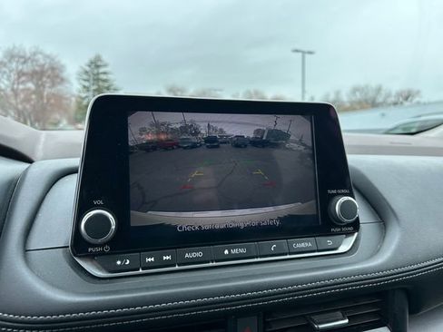 Certified 2023 Nissan Rogue SV AWD/4WD image 16