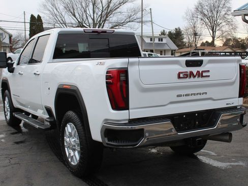 Used 2024 GMC Sierra 2500 SLT w/ SLT Convenience Package image 4