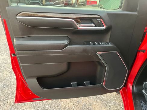 Used 2022 GMC Sierra 1500 SLE image 13