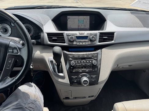 Used 2011 Honda Odyssey Touring image 19
