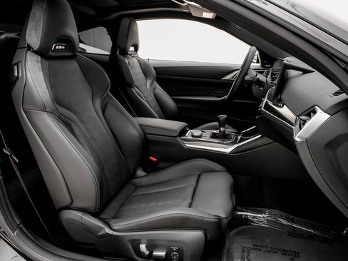 Used 2024 BMW M4 Coupe w/ Executive Package image 32