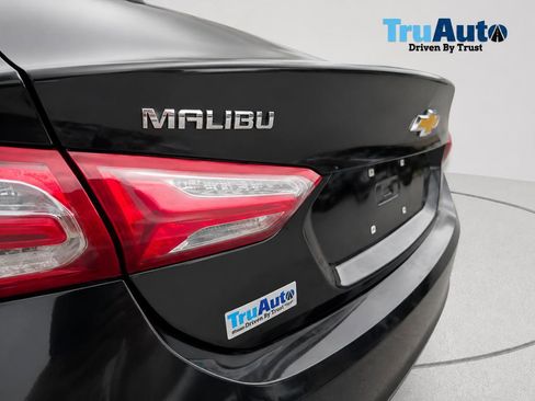 Used 2020 Chevrolet Malibu LT FWD image 13