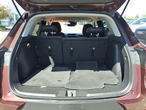 Used 2023 Chevrolet TrailBlazer LT w/ Convenience Package FWD image 8