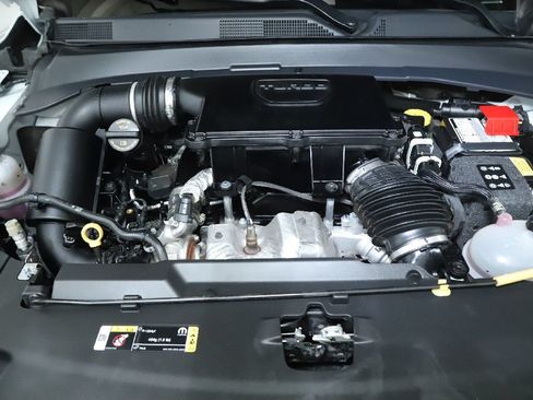 Used 2025 Jeep Compass Trailhawk AWD/4WD image 36