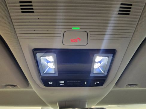 New 2025 Volkswagen ID. Buzz Pro S Plus image 21