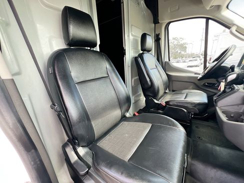 Used 2024 Ford Transit 250 148 High Roof Extended w/ Load Area Protection Package RWD image 31