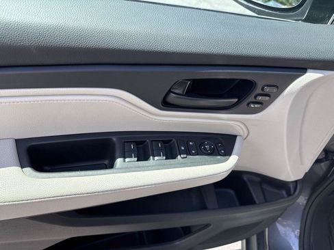 Certified 2025 Honda Odyssey EX-L image 13