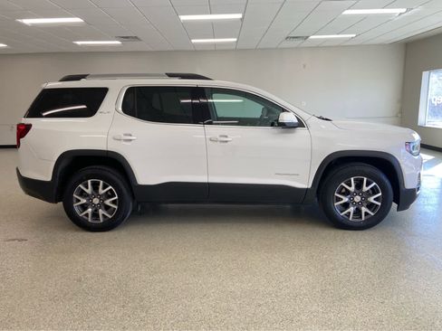 Used 2021 GMC Acadia SLT image 4