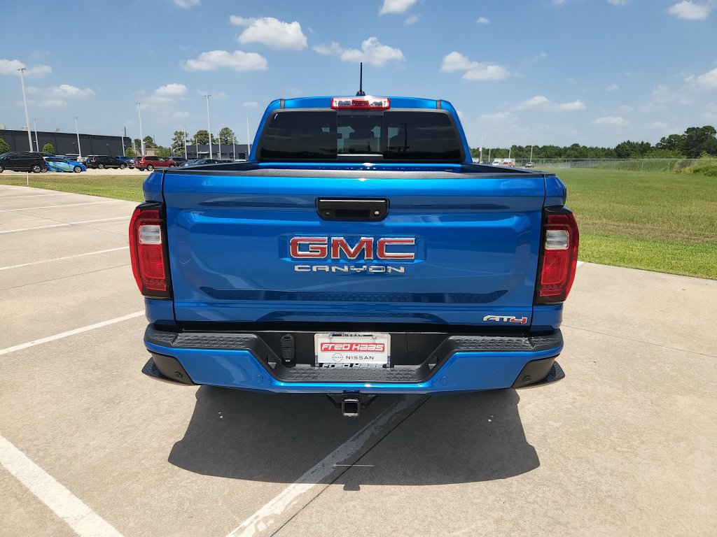 Used 2024 GMC Canyon AT4 w/ Canyon Safety Plus Package AWD/4WD image 6
