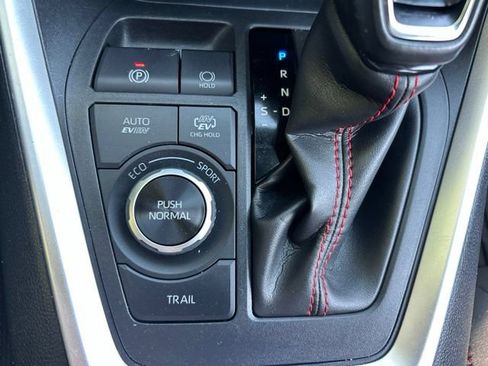 Used 2023 Toyota RAV4 SE w/ Weather & Moonroof Package AWD/4WD image 22