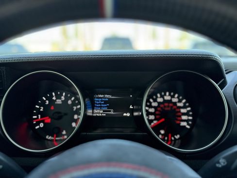 Used 2016 Ford Mustang Shelby GT350 w/ Technology Package image 19