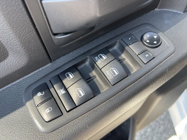 Used 2021 RAM 3500 Tradesman w/ Chrome Appearance Group AWD/4WD image 13