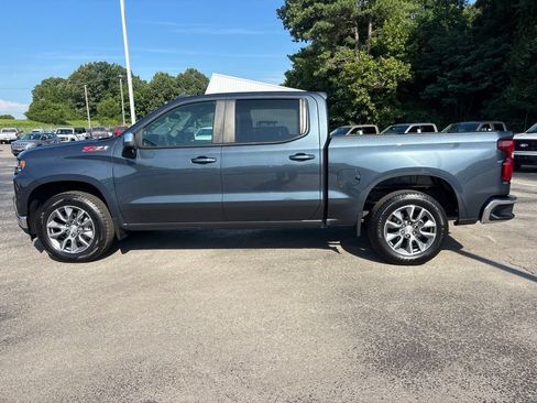 Used 2022 Chevrolet Silverado 1500 LT w/ Z71 Off-Road Package AWD/4WD image 8