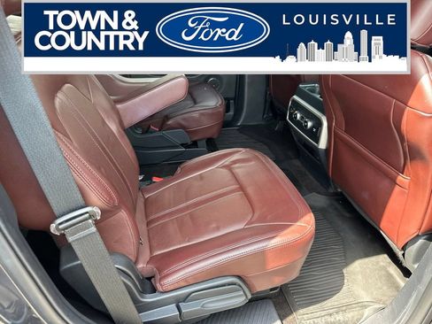 Used 2022 Ford Expedition Limited AWD/4WD image 23