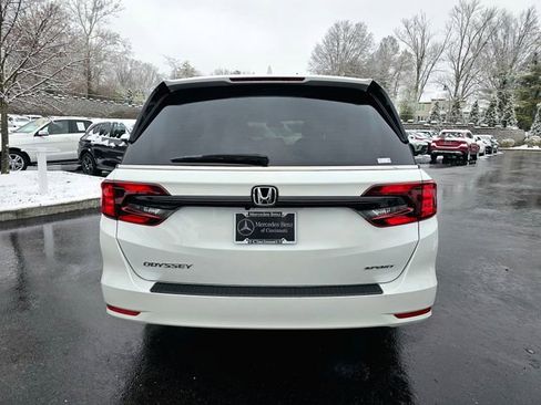 Used 2023 Honda Odyssey Sport image 9