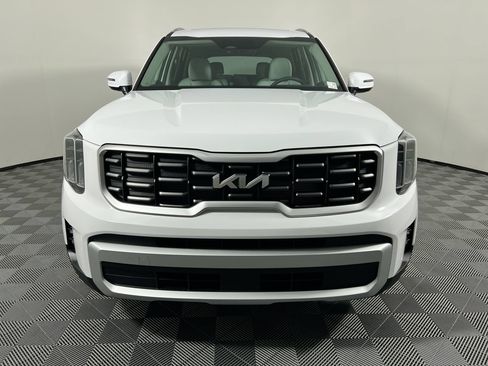 Certified 2024 Kia Telluride S w/ S Sunroof Package FWD image 10