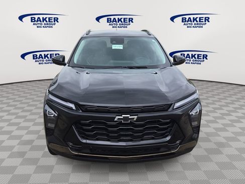 Used 2025 Chevrolet Trax ACTIV w/ Driver Confidence Package FWD image 9