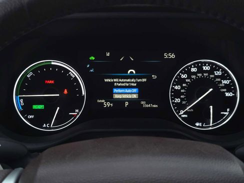 Used 2023 Toyota Sienna Platinum image 25