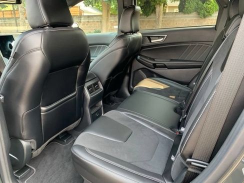 Used 2022 Ford Edge ST AWD/4WD image 16