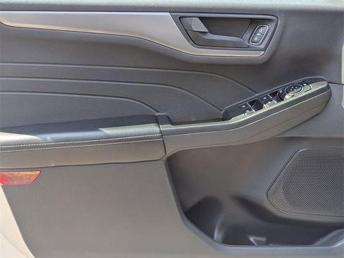 Used 2023 Ford Escape Active w/ Cold Weather Package image 12